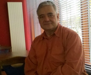 Samuel Bächli, musikalischer Leiter am Theater Erfurt vor dem 3. Sinfoniekonzert der Saison (H.-P. Mederer)
