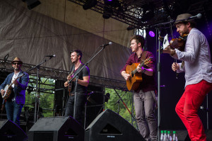 We Banjo 3 auf dem 24. Roots Folk Festival Rudolstadt (Carstor)