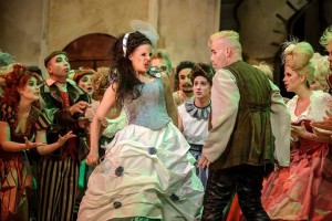 Ein gelungener Shakespeare- und Porter-Abend ging mit Kiss me Kate am 14. und 20. September über die Bühne. (Lutz Edelhoff)
