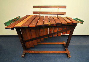 Harry Partchs Bass Marimba ()