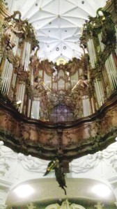 Die prächtige große Orgel der Kathedrale zu Oliva stammt aus dem 18. Jahrhundert (H.-P. Mederer).