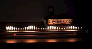 Die neuseeländische Ruben's Tube inspirierte Polias zu ihrer Komposition Phlogistón (New Zealand Physics Teachers' Resource Bank 10.11.2006).