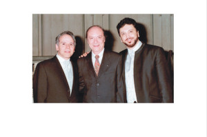 Flankieren den brasilianischen "Urvater" der elektroakustischen Szene: lMaximiliano de Brito (links) und Renato Mismetti (rechts).