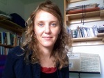 Kate Neal trat in der zweiten Hälfte der 1990er Jahre mit ihren ersten Kompositionen hervor und ist sowohl von südindischen Traditionen, Skalenmusik als auch vom Tanztheater beeinflusst (Australian Music Centre, par_622_150w, 2015).