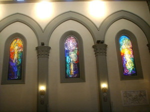 Als Bilder auf Kirchenfenstern interpretierte Ottorino Respighi im Nachhinein seinen auf gregorianischen Melodien basierenden orchestralen Nachsatz zu den "Drei Präludien" für Klavier (hier: Kirchenbilder aus der Chiesa di San Francisco, Florenz, Sailko, 20.12.2006).