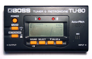Aktuelles elektronisches Metronom mit Stimmgerät (Boss TU-80 Tuner & Tired time, 13.6.2009).