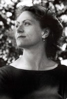 Christine McCombe arbeitet seit 2005 in Melbourne an zahlreichen Projekten, die auch elektroakustisches Instrumentarium und Videokunst einbeziehen (Bridget Elliot, Asutralian Music Center).