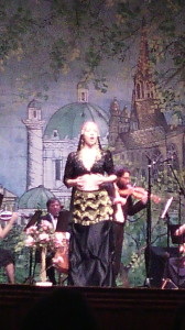 Weltklasse-Sopranistin Ginger McFerrin in der Zigeunerarie im Volkshaus Jena am 10. Januar 2016 (Agnieszka Mederer).