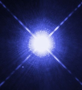 Die Reise mit dem Erkundungssatelliten Hubble nahm Wylie in ihrer Kammermusikfantasie "Toward Sirius" vorweg (NASA ESA H. Bond, STScI and M. Barstow, University of Leicester, 15.10.2003).