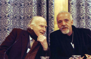 Das Gstaad Menuhin Festival & Academy 2016 begeht dieses Mal den 100. Geburtstag des großen amerikanischen Violinisten (hier mit dem Dichter Paulo Coelho, Davos 1999, World Economic Forum).
