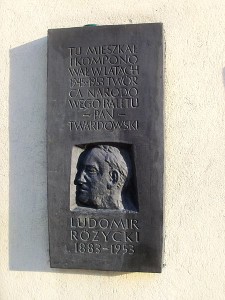 Eine Gedenktafel erinnert in in der Kattowitzer ulica Sobieskiego 24 an den Komponisten (Michał Bulsa, 23.10.2010, p.d.).
