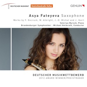 Erlebte auf klassischem Parkett einen nahezu kometenhaften Aufstieg: Asya Fateyeva mit ihrem besonderen Saxophon-Sound (Genuin 2016, B018GFL53G).