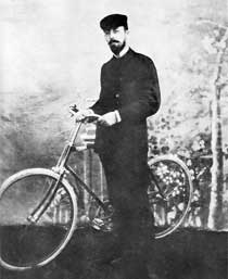 Dank sportlicher Fortbewegung per Fahrrad und insbesondere Ski erfuhr Mieczyslaw Karlowicz um 1900 mehr Naturinspirationen als mancher andere zeitgenössische Komponist (http://pda.sb.by /post/81344US p.d.).