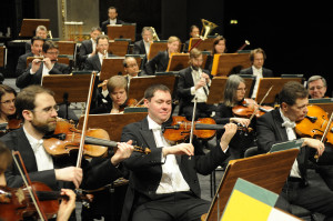 Die Streicher des Philharmonischen Orchesters zeigten sich auch am Neujahrstag von ihrer besten Seite (Theater Erfurt).