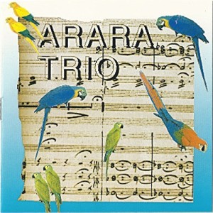 Prägnante Beispiele für brasilianische - auch folkloristisch beeinflusste - Kammermusik à deux, à trois oder solo bietet das ARARA Trio von Daniel Pezzotti mit der Aufnahme von 2015 (61WBLD5Z4AL, Leblon Records).
