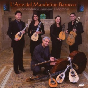 Eine breite Auswahl verschiedener Mandolininstrumente zeigt das Artemandoline Baroque Ensemble (B000RG177M, CODAEX Deutschland, 2007).