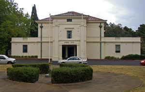 Häufig finden Auftritte des Australian Haydn Ensemble in der kleinen, aber famosen Albert Hall von Canberra, einem kontinentweit namhaften Konzerthaus statt (23.2.2009, Bidgee, CC-Liz.).