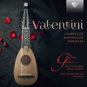 2016 bereicherte das Ensemble Pizzicar Galante die Kenntnis des solistischen Mandolinrepertoires im frühen 18. Jahrhundert (Brillant Classics, B01GPUM4U2). Robert Valentines Sonaten werden durch eine der raren Sonaten von Pietro Giuseppe Gaetano Boni ergänzt.