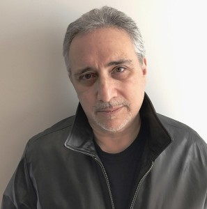 Robert Beaser (geb. 1954) brachte in den 1990er Jahren die Klänge lateinamerikanischer Festivals bis in die Carnegie Hall und verschaffte ihnen ein neues Publikum (Boston, Figalstate, CC-Liz.). 