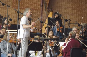 Carlos Kalmar, Chef des Oregon Symphony Orchestra, am 19. Juni 2015 in Chicago (Steve Nolan, CC-Liz.)