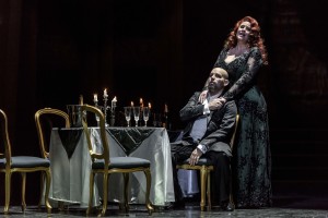 Die lustige WitweRegie: Axel KöhlerChoreografie: Mirko MahrBühne: Frank Philipp SchlößmannKostüme: Judith AdamPremiere am 16. Dezember 2017Theater-Erfurt