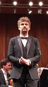 Jonas Kaufmanns berückendes Arienprogramm 'O Paradis' mit Werken von Jules Massenet und Fromental Halévy wird das Publikum auch am 2. Adventssonntag in der Bayerischen Staatsoper begeistern (Foto aus La Scala, Milano, 6.5.2015, Amanda Fitton, CC-Liz.).