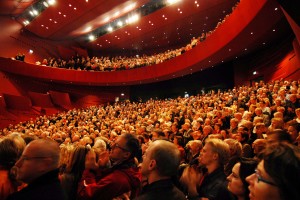 Das erste Symphoniekonzert des Theaters Erfurt im neuen Jahr 2018 galt vor allem dem lyrisch basierten Werk französischer Komponisten (Theater Erfurt).