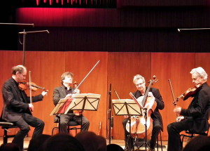 Das Auryn Quartett bei einem Auftritt in Köln am 24. März 2012 (von links nach rechts: Matthias Lingenfelder, Jens Oppermann, Andreas Arndt, Stewart Eaton (Perikles, GNU Free Doc. Lic.)